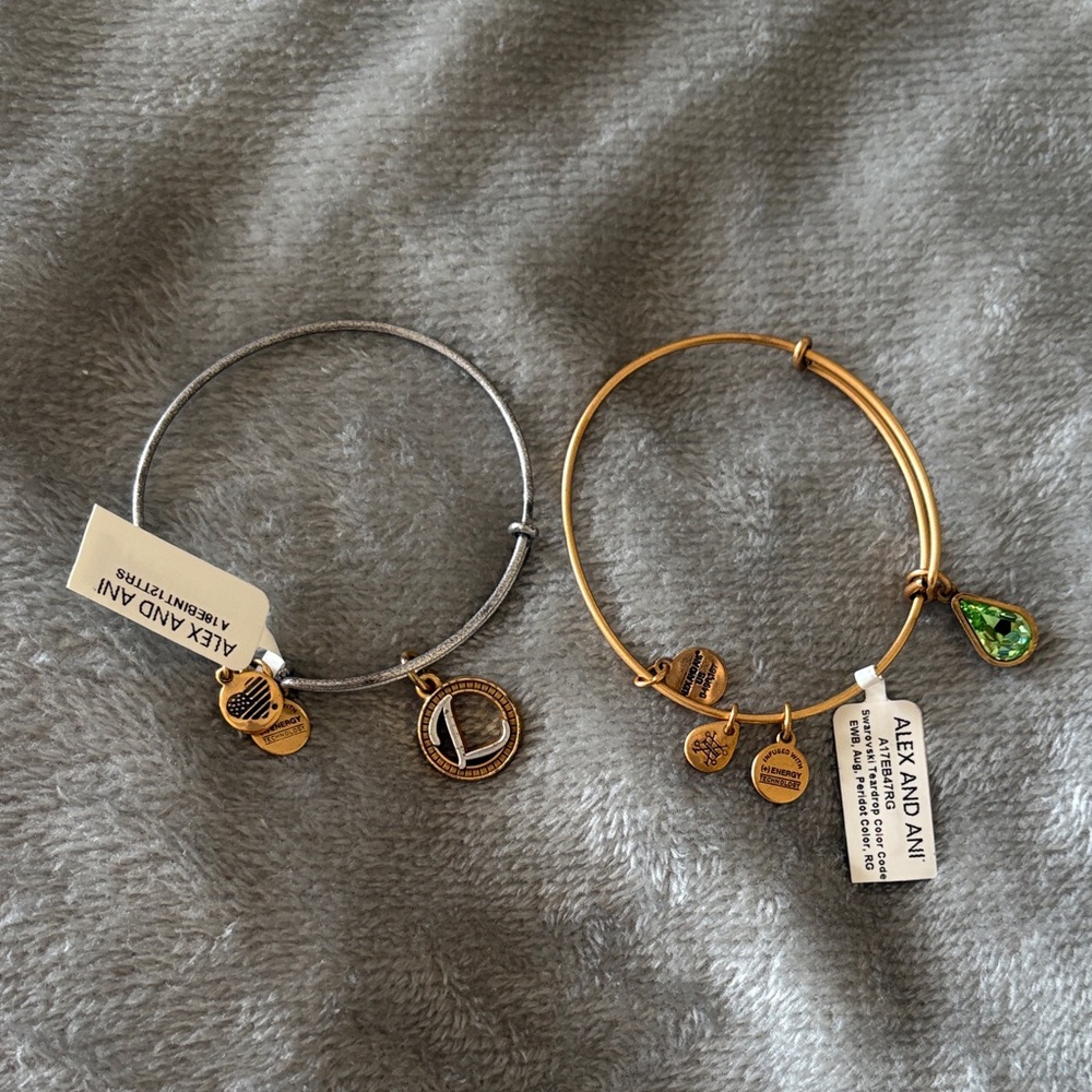 New with tags Alex and Ani